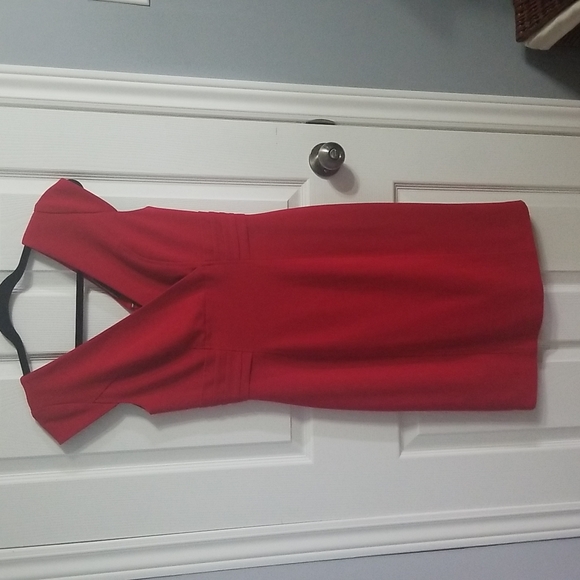 Le Chateau shift dress - Picture 2 of 4